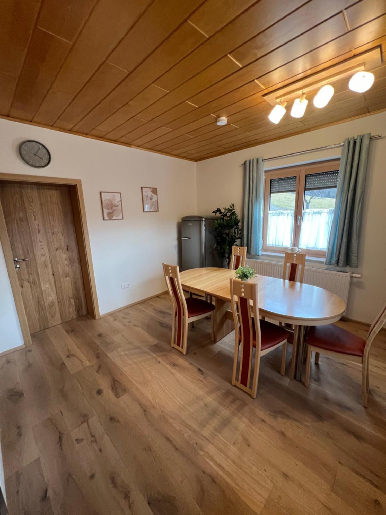 Eibiswald Sonnenschein Appartement- Und Ferienhaus Mit Terrasse Und Garten מראה חיצוני תמונה